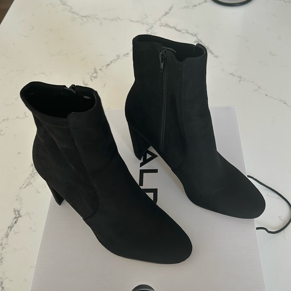 Aldo black booties - Picture 1 of 4